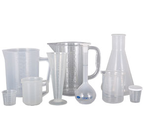 欧美美的小穴塑料量杯量筒采用全新塑胶原料制作，适用于实验、厨房、烘焙、酒店、学校等不同行业的测量需要，塑料材质不易破损，经济实惠。